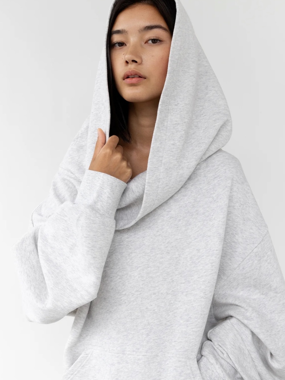 Oak + Fort Heathered Grey Slouchy Oversized Hoodie Size M